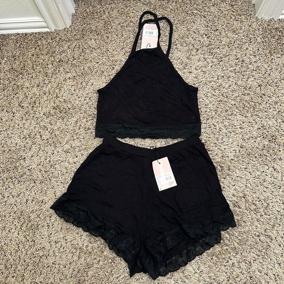 Black pajama short set trimmed in lace. Sz 4 missguided. - Picture 2 of 5